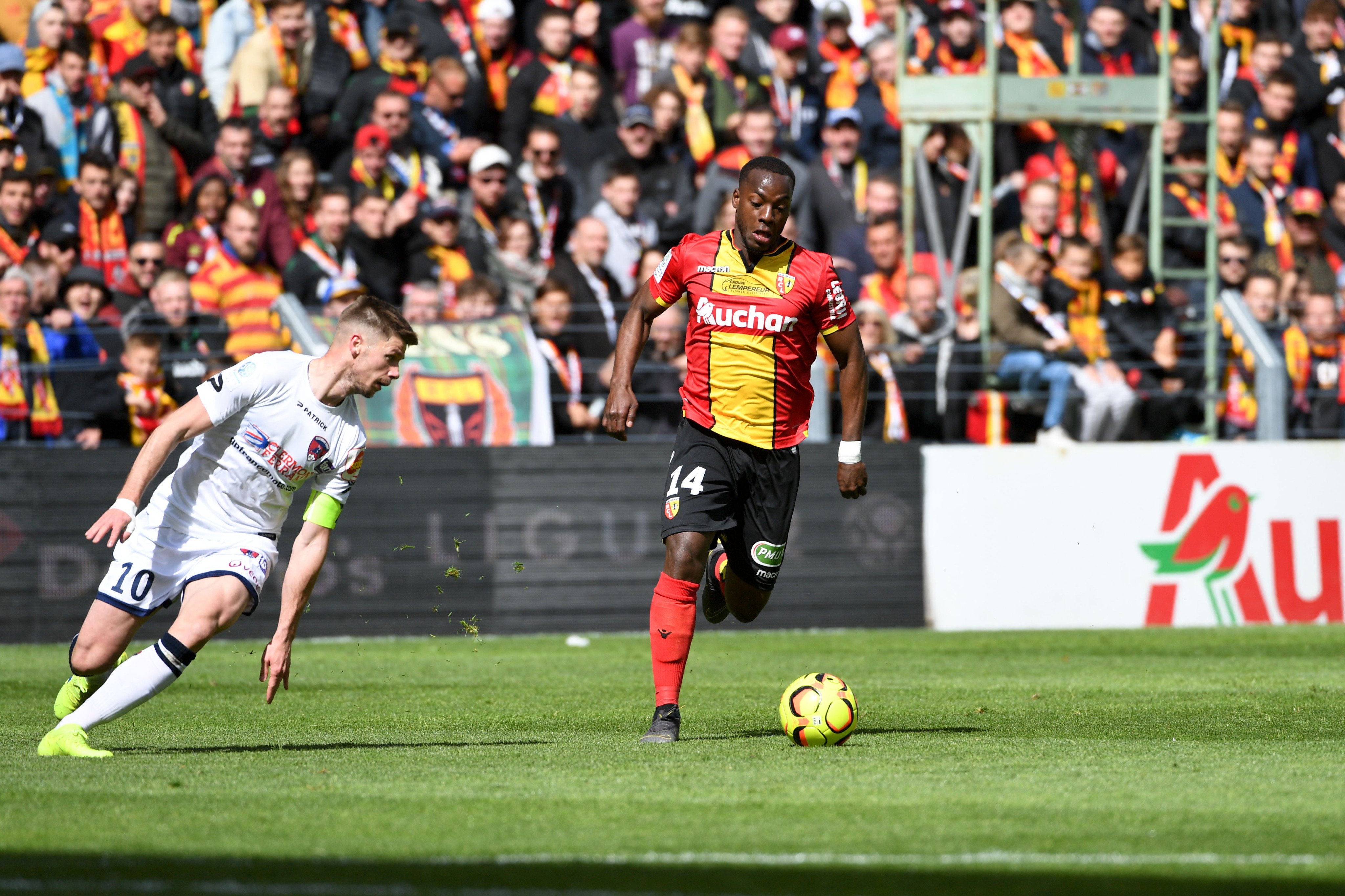 Coup dur pour Yannick Gomis, victime d’une fracture du péroné à Chypre