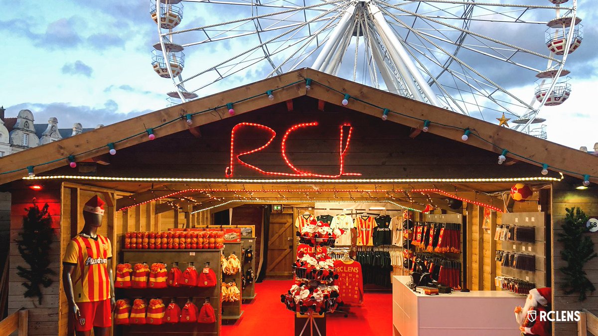 La boutique du RC Lens toujours présente au marché de Noël d’Arras