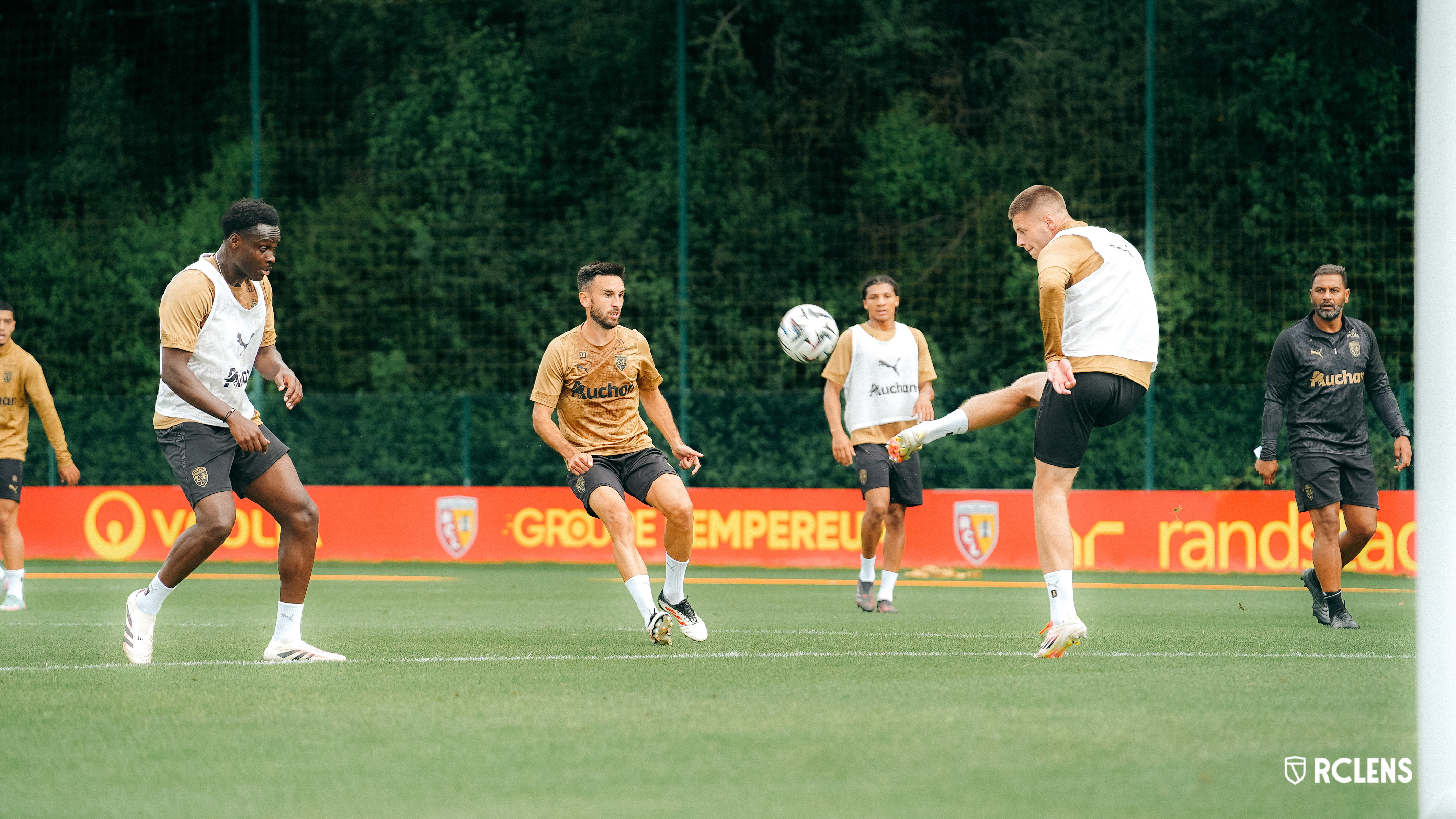 Pierre Sage fait le point sur la situation de Nidal Celik