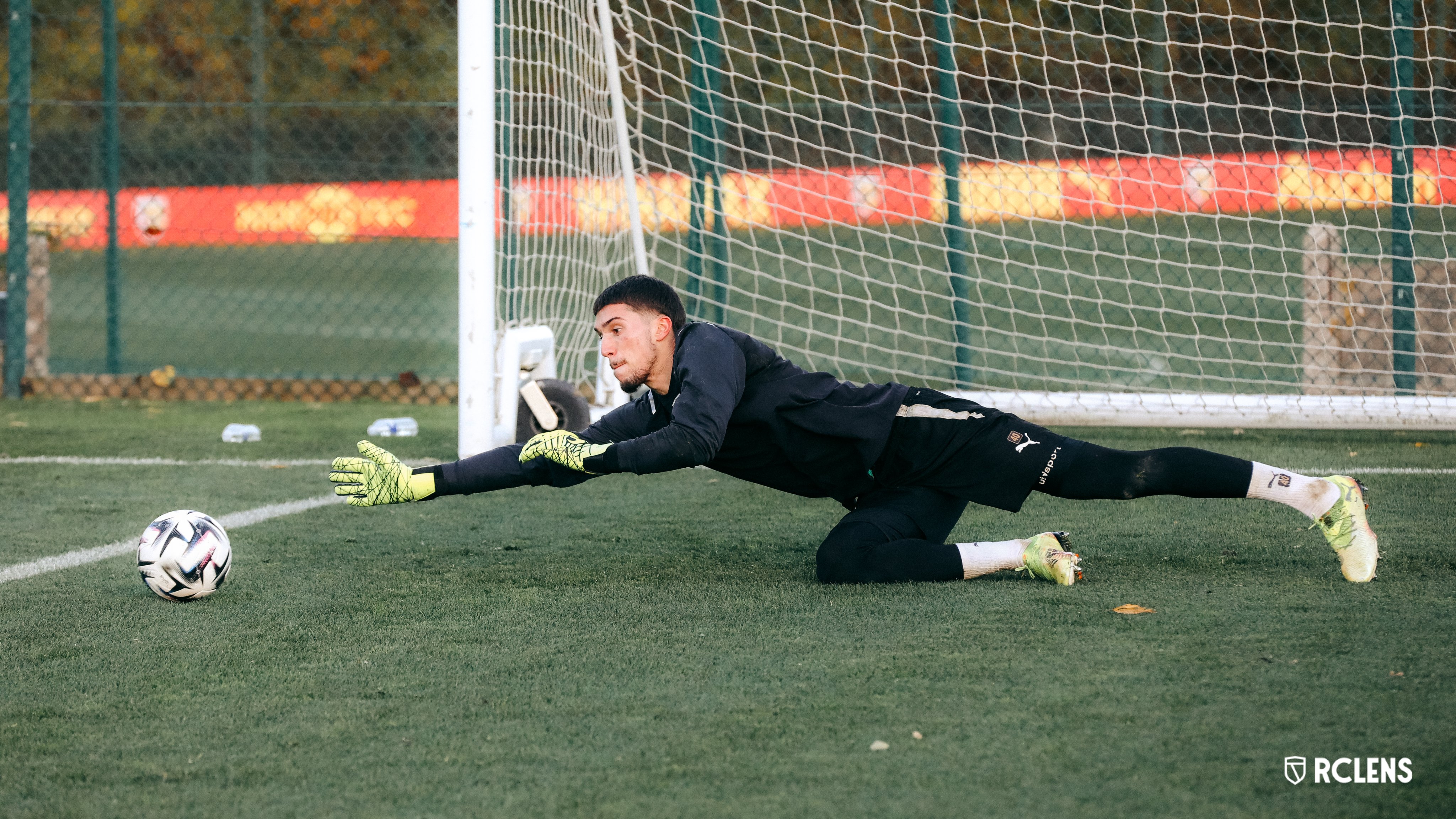 Lens – Le Havre, les notes des Lensois : Robin Risser, une muraille pour remettre le Racing sur les bons rails